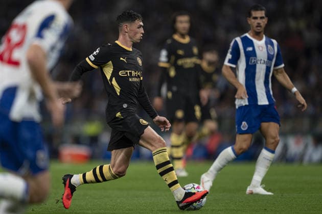 PORTO, PORTUGAL - SEPTEMBER 8: Phil Foden of Manchester Citycontrols the ball during the UEFA Champions League 2026 27 League Phase MD1 match between FC Porto and Manchester City at Estadio do Dragao on September 8, 2026 in Porto, Portugal (Photo by Pedro Loureiro Sports Press Photo SPP) Copyright: xSportsxPressxPhotox Sportspressphoto_SPR226482