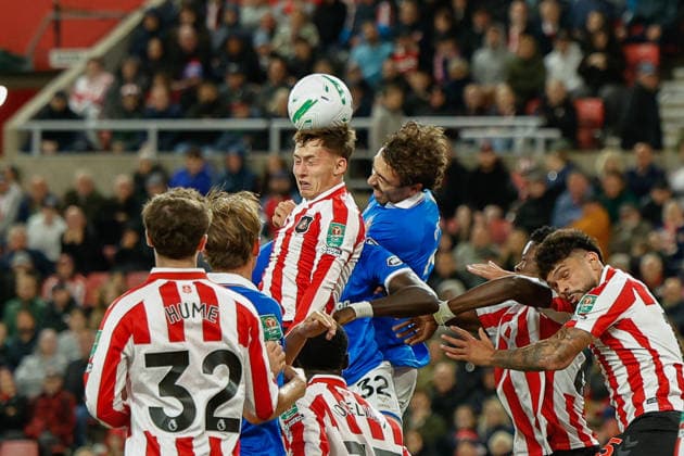 Sunderland v Hull City, Carabao Cup Chris Rigg of Sunderland clears with a header during the Sunderland v Hull City Carabao Cup 3rd Round match at the Stadium of Light, Sunderland, England on 8 September 2026 Credit: Craig Cowan Every Second Media Editorial use only. All images are copyright Every Second Media Limited. No images may be reproduced without prior permission. All rights reserved. Premier League and Football League images are subject to licensing agreements with Football DataCo Limited. see https: www.football-dataco.com Copyright: xIMAGO EveryxSecondxMediax ESM-2144-0130 CraigxCowanx xEveryxSecondxMediax