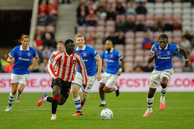 Sunderland v Hull City, Carabao Cup Jocelin Ta Bi of Sunderland runs at goal during the Sunderland v Hull City Carabao Cup 3rd Round match at the Stadium of Light, Sunderland, England on 8 September 2026 Credit: Craig Cowan Every Second Media Editorial use only. All images are copyright Every Second Media Limited. No images may be reproduced without prior permission. All rights reserved. Premier League and Football League images are subject to licensing agreements with Football DataCo Limited. see https: www.football-dataco.com Copyright: xIMAGO EveryxSecondxMediax ESM-2144-0149 CraigxCowanx xEveryxSecondxMediax