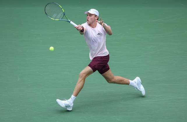 Alex Michelsen of USA in action 2026 US Open, Day Ten, USTA Billie Jean King National Tennis Center, New York, USA - 08 Sep 2026New York USTA Billie Jean King National T New York (NY) United States of America EDITORIAL USE ONLY No use with unauthorised audio, video, data, fixture lists, club league logos or live services. Online in-match use limited to 120 images, no video emulation. No use in betting, games or single club league player publications.  Copyright: xEllaxLing Shutterstockx 17140157ak
