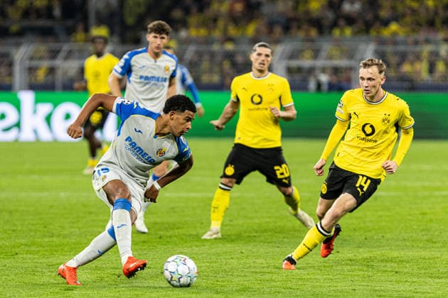 UEFA Champions League: Borussia Dortmund vs. Villarreal CF, September 8, 2026; Santiago Mourino (Villarreal CF), 15; Maximilian Beier (Borussia Dortmund), 14; UEFA Champions League opener: Borussia Dortmund vs. Villarreal CF at BVB Stadion Dortmund, Dortmund, September 8, 2026 Copyright: xBEAUTIFULxSPORTS Buriakovx
