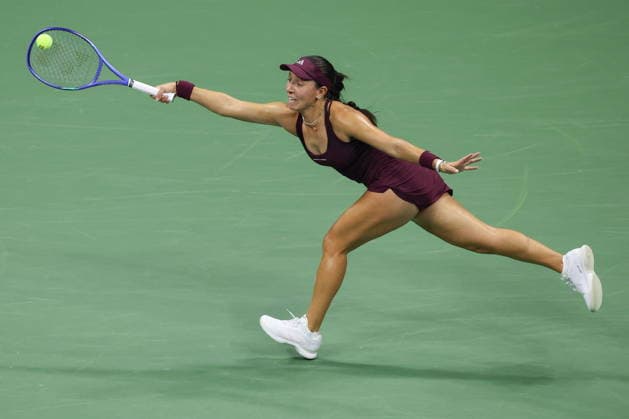 US Open tennis tournament - Day 10 Jessica Pegula of the US in action against Emma Navarro of the US during their Women s Singles Quarterfinal match at the US Open Tennis Championships at the USTA Billie Jean King National Tennis Center in Flushing Meadows, New York, USA, 08 September 2026. The 2026 US Open tournament runs from 23 August through 13 September. FLUSHING MEADOWS NEW YORK United States  Copyright: xBRIANxHIRSCHFELDx