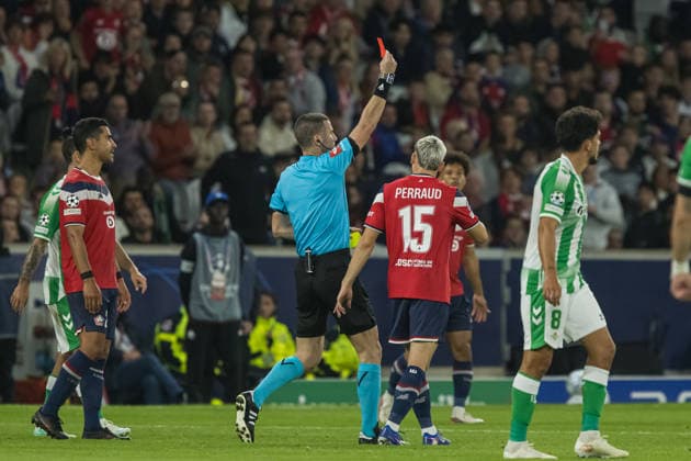 Georgi Kabakov showing red card seen during the during UEFA Champions League 26 27 League Phase - Matchday 1 match between teams of LOSC Lille and Real Betis Balompie (Jan Borys Ball Raw Images) Lille Decathlon Arena Stade Pierre-Mauroy France Copyright: xJanxBorysx janborys_lille_betis_26 27-3