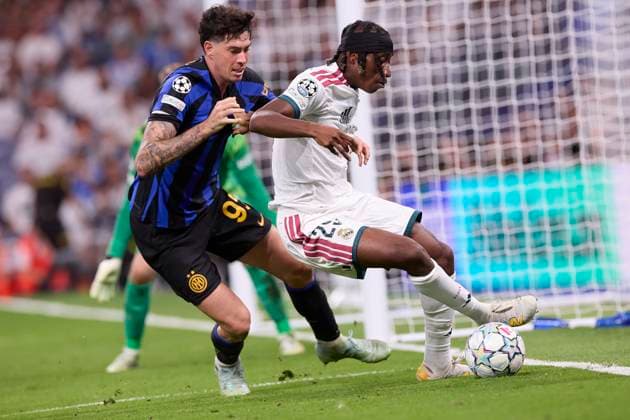 UEFA Champions League 2026 2027 - Real Madrid CF and FC Internazionale Milano in Madrid, Spain - 08 Sep 2026 Alessandro Bastoni (FC Internazionale Milano) and Yan Diomande (Real Madrid CF) are seen in action during the UEFA Champions League 2026 2027 match between Real Madrid CF and FC Internazionale Milano Final score: Real Madrid CF 2-1 FC Internazionale Milano Madrid Spain Copyright: xFedericoxTitonex xSOPAxImagesx Federico-Titone-1448097
