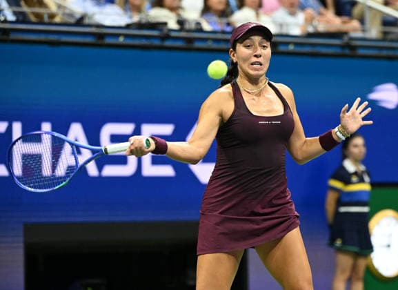 Jessica Pegula returns a volley to Emma Navarro during the quarter finals in Arthur Ashe Stadium at the 2026 US Open Tennis Championship held at the USTA Billie Jean King National Tennis Center in New York City on Tuesday, September 8, 2026.  NYP20260908535 LARRYxMARANO