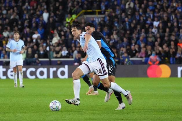Pau Torres of Aston Villa takes on Cheveyo Tsawa of Club Brugge Club Brugge v Aston Villa, UEFA Champions League, League Stage, Football, Jan Breydel Stadium, Brugge, Belgium - 08 Sep 2026Brugge Jan Breydel Stadium Belgium  Copyright: xDavexWInter Shutterstockx 17139355lc