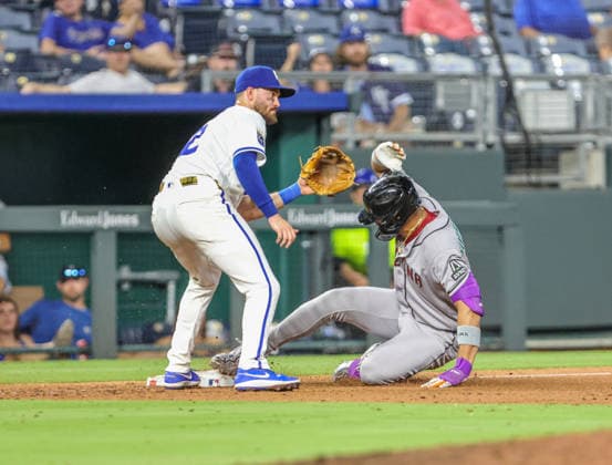SEP 8, 2026: Arizona Diamondbacks outfielder Lourdes Gurriel Jr. (12) hits an RBI triple in the 11th inning against the Kansas City Royals at Kauffman Stadium Kansas City, MO. CSM Kansas City United States - ZUMAc04_ 20260908_zma_c04_030 Copyright: xRomanxPunox