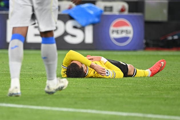 Konstantinos KARETSAS (DO) Injury, injured, pain, Borussia Dortmund (DO) vs. FC Villarreal 3–2 Soccer UEFA Champions League Group Stage Matchday 1, on September 8, 2026, in Dortmund, Germany. UEFA regulations prohibit any use of photographs as image sequences and or quasi-video.