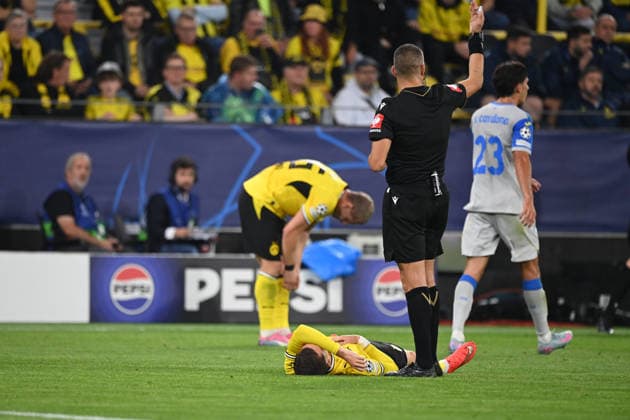 Konstantinos KARETSAS (DO) Injury, injured, pain, with referee Simone SOZZA (ITA), Borussia Dortmund vs. Villarreal CF 3–2 Soccer UEFA Champions League Group Stage Matchday 1, on September 8, 2026, in Dortmund, Germany. UEFA regulations prohibit any use of photographs as image sequences and or quasi-video.