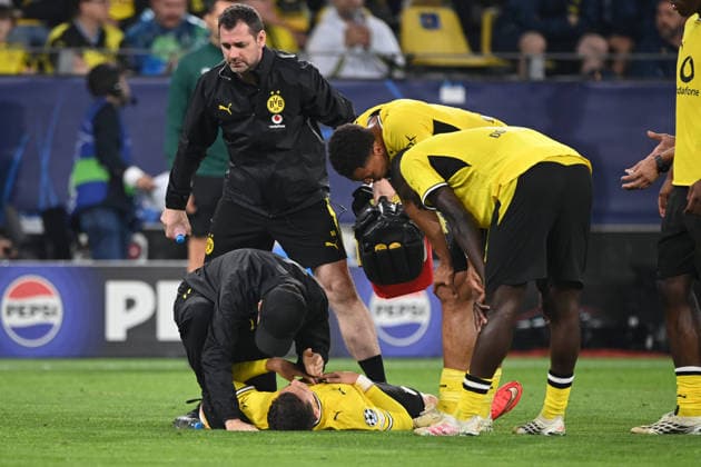 Konstantinos KARETSAS DO Injury, injured, pain, undergoing treatment Borussia Dortmund vs. FC Villarreal 3–2 Soccer UEFA Champions League Group Stage Matchday 1, on September 8, 2026, in Dortmund, Germany UEFA regulations prohibit any use of photographs as image sequences and or quasi-video Â