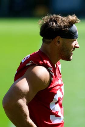 September 9, 2026, Melbourne, Victoria, Australia: Nick Bosa 97 of San Francisco 49ers during practice at an NFL, American Football Herren, USA media opportunity at AAMI Park on September 09, 2026 in Melbourne, Australia. Melbourne Australia - ZUMAp121 20260909_zsp_p121_029 Copyright: xChrisxPutnamx
