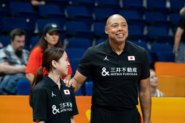 Hungary V Japan: Qualification To Quarter-Finals - FIBA Women s Basketball World Cup Germany 2026 Corey Gaines, head coach of the Japan national team, Nationalteam is seen during the FIBA Women s Basketball World Cup 2026 qualification match between Hungary and Japan in Berlin, Germany, on September 8, 2026. Berlin Germany  Copyright: xMarcinxGolbax originalFilename:golba-hungaryv260908_npOCo.jpg