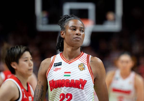 Hungary V Japan: Qualification To Quarter-Finals - FIBA Women s Basketball World Cup Germany 2026 Yvonne Turner plays during the quarterfinals match between Hungary and Japan at the FIBA Women s Basketball World Cup 2026 in Berlin, Germany, on September 8, 2026. Berlin Germany  Copyright: xMarcinxGolbax originalFilename:golba-hungaryv260908_np6Pv.jpg