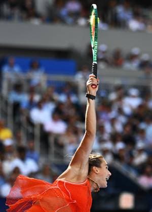 (260909) -- NEW YORK, Sept. 9, 2026 -- Aryna Sabalenka of Belarus serves during the women s quarterfinal match against Linda Noskova of Czech Republic at the 2026 US Open tennis championships in New York, the United States, Sept. 8, 2026. ) (SP)U.S.-NEW YORK-TENNIS-US OPEN-WOMEN S SINGLES-SABALENKA LixRui 