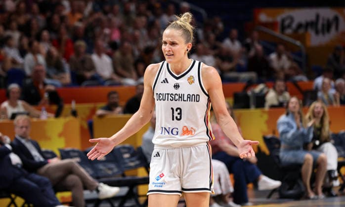 Leonie Fiebich gesturing questioningly Action Upper Body Sports Basketball FIBA World Cup Women s World Championship 2026-2027 Season August 9, 2026 DBB Germany GER vs. South Korea KOR