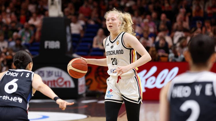 Isaem Choi, Frieda Bühner on the Ball Action Upper Body Sports Basketball FIBA World Cup Women s World Championship 2026-2027 Season August 9, 2026 DBB Germany GER vs. South Korea KOR