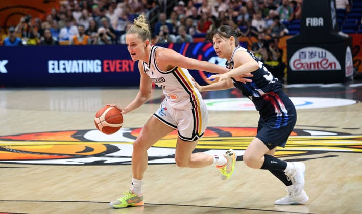Leonie Fiebich with the ball, Yusun Hong, tackle, game action, sports, basketball, FIBA World Cup, Women s World Championship, 2026-2027 season, August 9, 2026, DBB, Germany (GER) vs. South Korea (KOR)