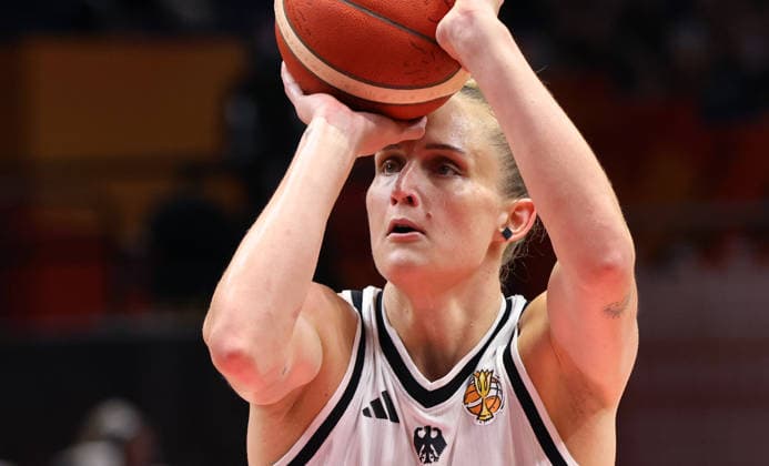 Leonie Fiebich on the ball during a free throw play Upper Body Sports Basketball FIBA World Cup Women s World Championship 2026-2027 Season August 9, 2026 DBB Germany GER vs. South Korea KOR