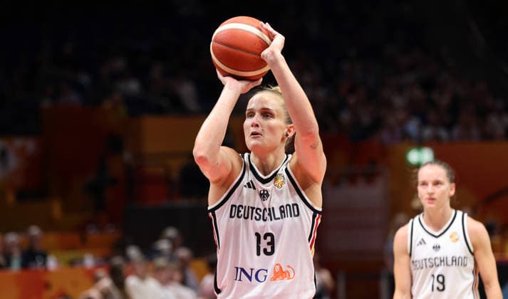 Leonie Fiebich on the ball during a free throw play Upper Body Sports Basketball FIBA World Cup Women s World Championship 2026-2027 Season August 9, 2026 DBB Germany GER vs. South Korea KOR