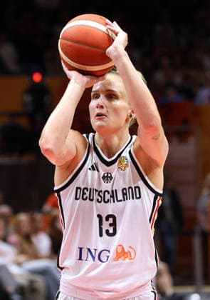 Leonie Fiebich on the ball during a free throw play Upper Body Sports Basketball FIBA World Cup Women s World Championship 2026-2027 Season August 9, 2026 DBB Germany GER vs. South Korea KOR