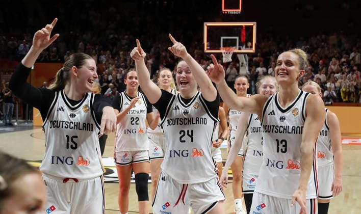 Luisa Geiselsöder, Emily Bessoir, Lina Sontag, Leonie Fiebich, German team cheers and celebrates reaching the quarterfinals in basketball at the FIBA Women’s World Cup, 2026–2027 season, August 9, 2026, DBB Germany (GER) vs. South Korea (KOR)