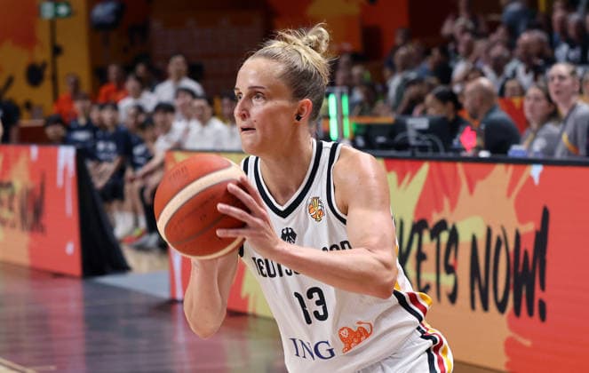 Leonie Fiebich with the ball; Upper-body exercise; Sports; Basketball; FIBA World Cup; Women s World Championship; 2026-2027 season; August 9, 2026; DBB; Germany (GER) vs. South Korea (KOR)