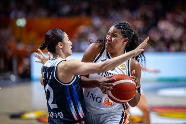 Basketball Berlin, September 8, 2026, FIBA Women’s Basketball World Cup Germany 2026, Quarterfinal Qualifier: Germany (GER) vs. South Korea (KOR), Nyara Sabally (Germany, No. 08), Haeran Lee (South Korea, No. 12)