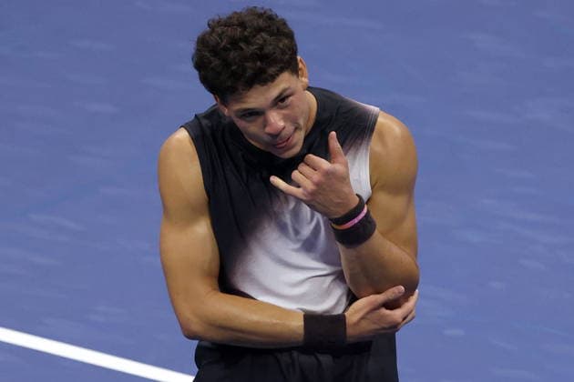 US Open tennis tournament - Day 10 Ben Shelton of the US reacts after defeating Carlos Alcaraz of Spain in the Men s Singles Quarterfinals of the US Open Tennis Championships at the USTA Billie Jean King National Tennis Center in Flushing Meadows, New York, USA, 09 September 2026. The 2026 US Open tournament runs from 23 August through 13 September. FLUSHING MEADOWS NEW YORK United States  Copyright: xBRIANxHIRSCHFELDx