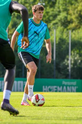 08.09.2026 - Fussball - 2. Bundesliga - Saison 2026 2027 - SpVgg Greuther Fürth Fuerth ( Kleeblatt ) - Training - - xwoxzix - Lukas Reich (2, SpVgg Greuther Fürth ) *** September 8, 2026 Soccer 2. Bundesliga 2026–2027 Season SpVgg Greuther Fürth (Füroth Kleeblatt) Training xwoxzix Lukas Reich 2, SpVgg Greuther Fürth