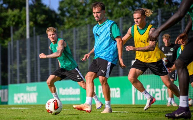 08.09.2026 - Fussball - 2. Bundesliga - Saison 2026 2027 - SpVgg Greuther Fürth Fuerth ( Kleeblatt ) - Training - - xwoxzix - Olgherto Balliu (45, SpVgg Greuther Fürth ) Mika Wallentowitz (21, SpVgg Greuther Fürth , rechts ) *** September 8, 2026 Soccer 2. Bundesliga 2026–2027 Season SpVgg Greuther Fürth (Fuerth Kleeblatt) Training xwoxzix Olgherto Balliu 45, SpVgg Greuther Fürth Mika Wallentowitz 21, SpVgg Greuther Fürth, right