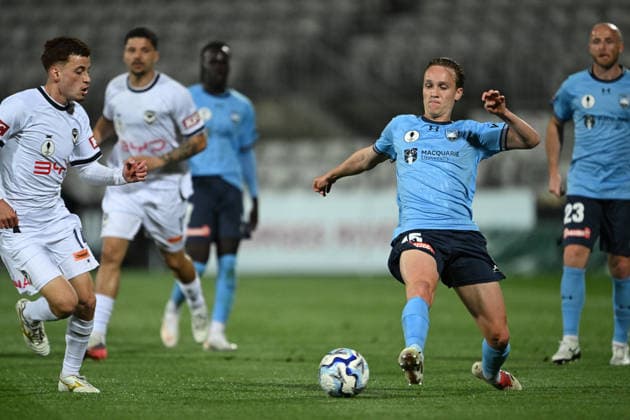 AUSTRALIA CUP SYDNEY VICTORY, Jake Hollman of Sydney FC during the Australia Cup semi-final between Sydney FC and Melbourne Victory at Jubilee Stadium in Sydney, Wednesday, September 9, 2026. ( NO ARCHIVING, EDITORIAL USE ONLY SYDNEY NEW SOUTH WALES AUSTRALIA  Copyright: xDEANxLEWINSx 20260909192914307560