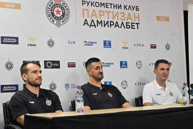 PARTIZAN vs FUCHSE BERLIN IVAN MICIC, ILIJA ABUTOVIC, RAUL GONZALEZ GUTIERREZ Raul Gonzales Gutierez coach handball Partizan vs Fuschse Berlin EHF Champions league press conference, PK, Pressekonferenz at Aleksandar Nikolic Pionir arena, Belgrade 09.09.2026 Foto: HANDBALL, PARTIZAN, FUCHSE BERLIN, EHF CHAMPIONS LEAGUE, PRESS CONFERENCE Belgrade Aleksandar Nikolic Pionir arena Serbia Copyright: xMarkoxMetlas xMNxPressx