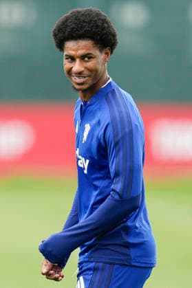 Manchester United, ManU Training Marcus Rashford of Manchester United speaks to teammates as he warms up during the Manchester United Training Session at Carrington Training Centre ahead of the UEFA Champions League match v Sabah FK, Manchester, England on 9 September 2026 Credit: Steve Flynn Every Second Media Editorial use only. All images are copyright Every Second Media Limited. No images may be reproduced without prior permission. Copyright: xIMAGO EveryxSecondxMediax ESM-2148-0017 StevexFlynnx xEveryxSecondxMediax