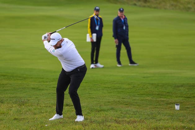2026 Amgen Irish Open - Pro-Am, Trump International Golf Links, Doonbeg 9 9 2026 Shane Lowry plays from the rough on the eighth Shane Lowry plays from the rough on the eighth 9 9 2026  Copyright: xx BB2_6020