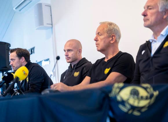 HÄLLEVIK, September 9, 2026 Club manager Jacob Lennartsson, new head coach Andreas Brännström, sports director Hans Larsson, and chairman Jan Sjöblom when Mjällby AIF holds a press conference at the office at Strandvallen in Hällevik on Wednesday. Mjällby fired coach Karl Marius Aksum this week. HÄLLEVIK, SWEDEN x50090x  Copyright: xJohanxNilssonx xTTx DAMALLSVENSKAN MALMÖ FF-DJURGARDEN