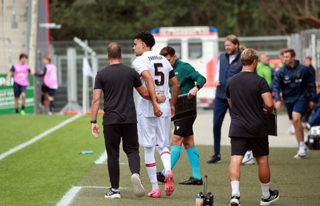 09 09 26 VfB Stuttgart U19 vs. Viking Stavanger U19, Germany, Großaspach, 09 09 2026, Soccer, UEFA Youth League, 2026–2027 Season, VfB Stuttgart U19 vs. Viking Stavanger U19; from left: Tobias Rathgeb, Coach of VfB Stuttgart U19; Gabriel Bruno Zarrella, VfB Stuttgart U19