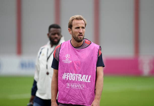 Soccer, Men s, Champions League, 2026–2027 Season, FC Bayern Munich, Final training session: Harry Kane of FC Bayern Munich standing in a training jersey, looking to the left