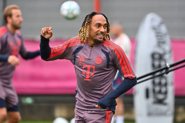 Sacha BOEY laughing, laughter, laughing, optimistic, in a good mood, action, single frame, cropped single shot, half-length, half-figure, final training session for the Champions League soccer season 2026–27, League phase: FC Bayern Munich vs. Bodø Glimt on September 9, 2026