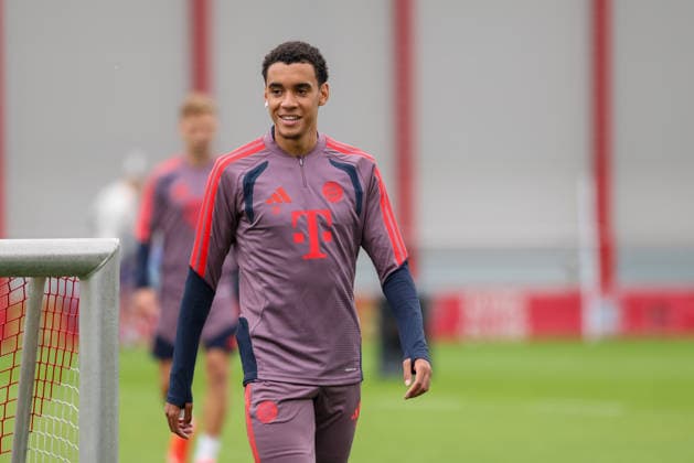 Jamal Musiala of FC Bayern Munich, 10, laughs during training, GER, final training session, FC Bayern Munich, soccer, UEFA Champions League, Matchday 1, group stage, 2026–2027 season, September 9, 2026, GER, final training session, FC Bayern Munich, soccer, UEFA Champions League, Matchday 1, league phase, 2026–2027 season, September 9, 2026, Munich Copyright: xEibner-Pressefoto JennixMaulx EP_JML