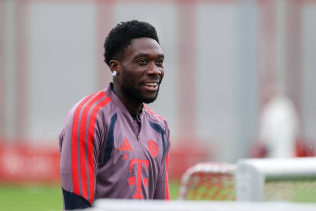 Alphonso Davies, FC Bayern Munich, 19, laughs during training, GER, final training session, FC Bayern Munich, soccer, UEFA Champions League, Matchday 1, group stage, 2026–2027 season, September 9, 2026, GER, final training session, FC Bayern Munich, soccer, UEFA Champions League, Matchday 1, league phase, 2026–2027 season, September 9, 2026, Munich Copyright: xEibner-Pressefoto JennixMaulx EP_JML