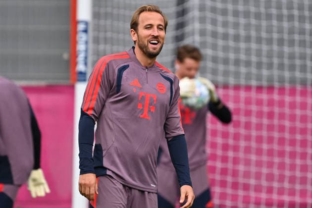 Harry KANE, Bayern Munich, laughing, laughter, smiling, optimistic, in good spirits, action, single frame, cropped single shot, half-length, half-figure, final training session, soccer, Champions League, 2026–27 season, League stage: FC Bayern Munich vs. Bodø Glimt on September 9, 2026