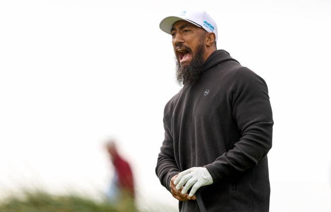 2026 Amgen Irish Open - Pro-Am, Trump International Golf Links, Doonbeg 9 9 2026 Connacht™s Bundee Aki reacts after teeing off the second Bundee Aki reacts after teeing off the second 9 9 2026  Copyright: xx BB3_6582