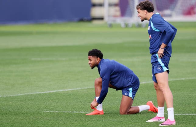 RB Leipzig Training: Champions League Matchday 1, Leipzig, September 9, 2026, Red Bull Academy, Soccer, Champions League, Matchday 1, RB Leipzig, Final training session before the away game in Como, Pictured from left: Christopher Nkunku, Neil El Aynoui, For editorial use only, Picture Point