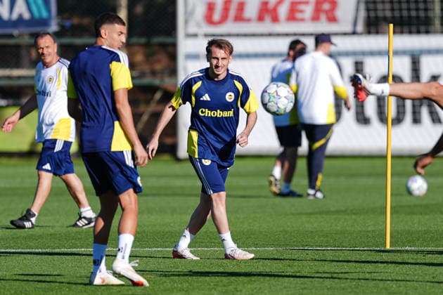 Ahead of the Fenerbahce v AS Roma ISTANBUL, TURKIYE - SEPTEMBER 09: Fenerbahce player Kerem Akturkoglu attends a training session under the guidance of head coach Ismail Kartal at Can Bartu Training Facilities ahead of their UEFA Champions League match against Italy s AS Roma in Istanbul, Turkiye, on September 09, 2026. The Istanbul side conducted their final tactical drills at the complex before hosting the Italian club in their group stage opener. Cemal Yurttas Anadolu Istanbul Turkey. Editorial use only. Please get in touch for any other usage.  Copyright: x2026xAnadoluxCemalxYurttasx