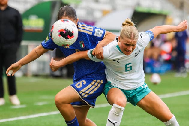 FIFA U-20 Women s World Cup Poland 2026 - Italy vs New Zealand in Lodz, Poland Maya CHERUBINI of Italy and Daisy BRAZENDALE of New Zealand during the FIFA U-20 Women s World Cup Poland 2026 match between Italy and New Zealand at Stadion Miejski LKS Lodz. Copyright: xx