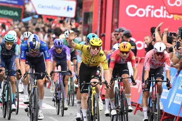 09-09-2026 Vuelta A Espana; Tappa 17 Dos Hermanas - Sevilla; 2026, Visma - Lease A Bike; 2026, Red Bull - Bora Hansgrohe; 2026, Uno X - Mobility; 2026, Lotto - Intermarche; Brennan, James Matthew; Meeus, Jordi; Nielsen Magnus, Cort; De Schuyteneer, Steffen; Siviglia; 