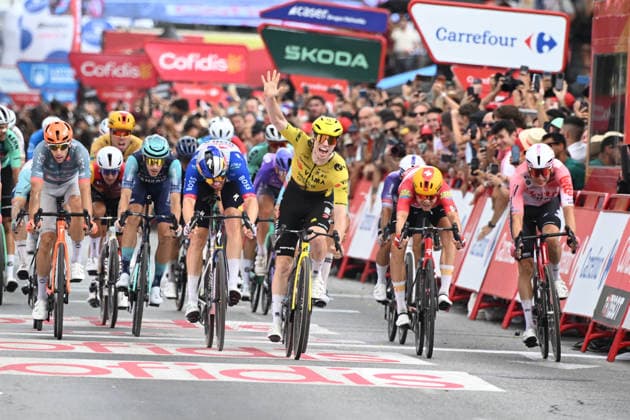09-09-2026 Vuelta A Espana; Tappa 17 Dos Hermanas - Sevilla; 2026, Visma - Lease A Bike; 2026, Red Bull - Bora Hansgrohe; 2026, Uno X - Mobility; Brennan, James Matthew; Meeus, Jordi; Nielsen Magnus, Cort; Siviglia; 