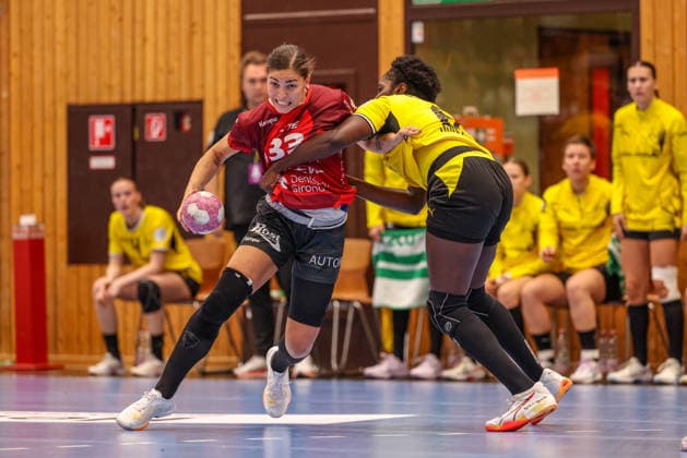 GER, Bensheim, HSG Bensheim Auerbach Flames vs. Borussia Dortmund, Alsco Women s Handball Bundesliga, Handball, DHB, 2026–2027 season, Weststadthalle Bensheim, Matchday 3 in pictures: from left, Lucie Marie Kretzschmar, Bensheim Flames Women 33, Laetitia Quist, BVB Borussia Dortmund Women 6. DFB and DFL regulations prohibit any use of photographs as image sequences and or quasi-video. September 9, 2026 Copyright: HMBxMedia HendrikxHamelau