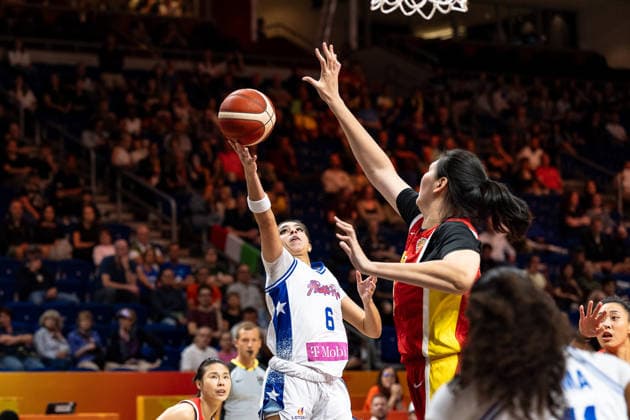 Zaida Gonzalez (Puerto Rico), 06, on a layup against Ziyu Zhang (China), 19, GER, Puerto Rico vs. China, Basketball, 2026 FIBA Women’s World Cup, Quarterfinal Qualifier, September 9, 2026, GER, Puerto Rico vs. China, Basketball, FIBA Women’s World Cup 2026, Qualification for the quarterfinals, September 9, 2026, Berlin Copyright: xEibner-Pressefoto MaxxVincenx EP_MVN
