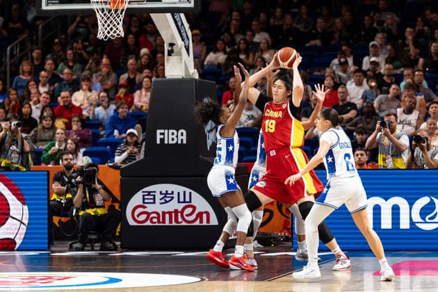 Ziyu Zhang (China, 19) with the ball against Jacqueline Benitez (Puerto Rico, 55) and Zaida Gonzalez (Puerto Rico, 06), GER, Puerto Rico vs. China, Basketball, 2026 FIBA Women’s World Cup, Quarterfinal Qualifier, September 9, 2026, GER, Puerto Rico vs. China, Basketball, FIBA Women s World Cup 2026, Qualification for the quarterfinals, September 9, 2026, Berlin Copyright: xEibner-Pressefoto MaxxVincenx EP_MVN